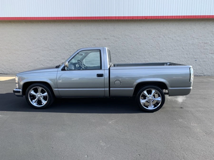 1991 Chevrolet C/K 4th Gen - Image 2 of 9