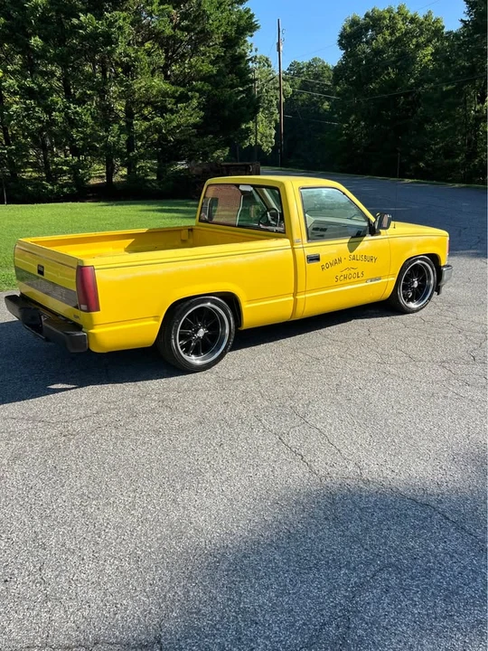 1991 Chevrolet C/K 4th Gen - Image 2 of 17