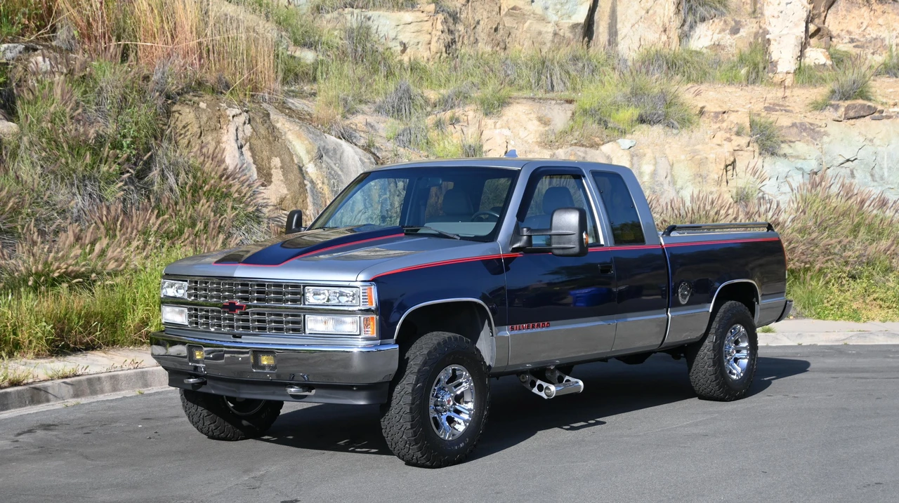 1991 Chevrolet C/K 4th Gen - Image 6 of 11