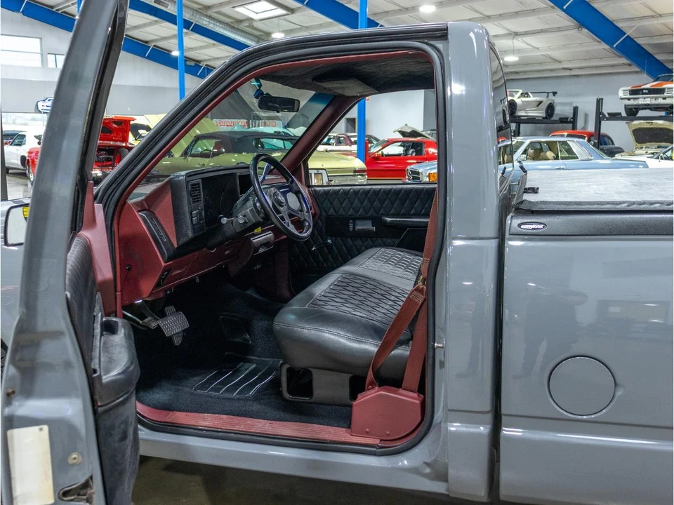 1991 Chevrolet C/K 4th Gen - Image 26 of 31