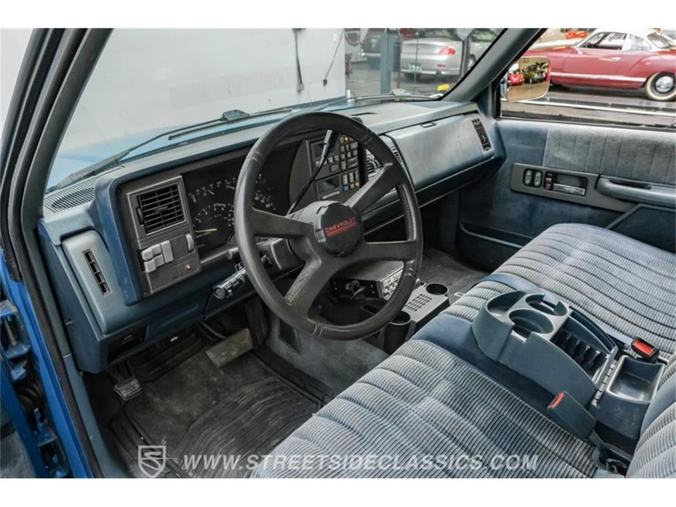 1991 Chevrolet C/K 4th Gen - Image 4 of 31