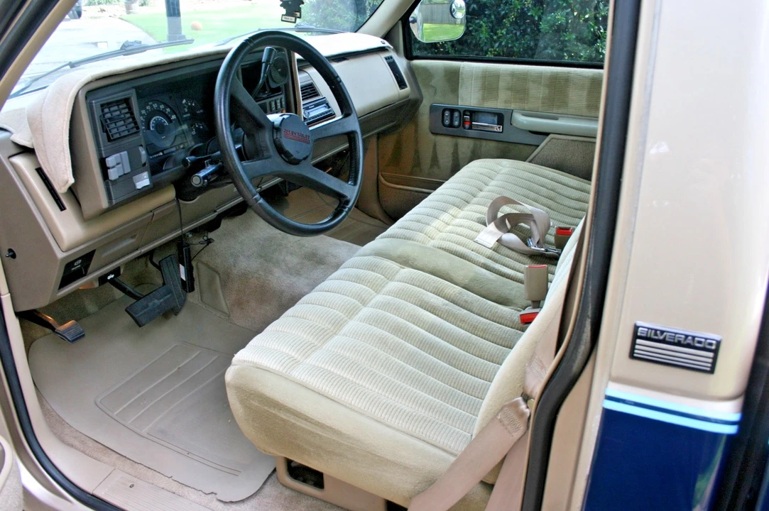 1991 Chevrolet C/K 4th Gen - Image 4 of 13