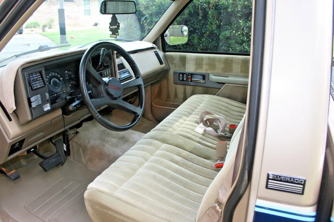 1991 Chevrolet C/K 4th Gen - Image 6 of 13