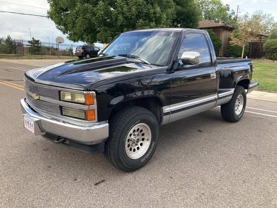 1991 Chevrolet C/K 4th Gen - Image 2 of 23