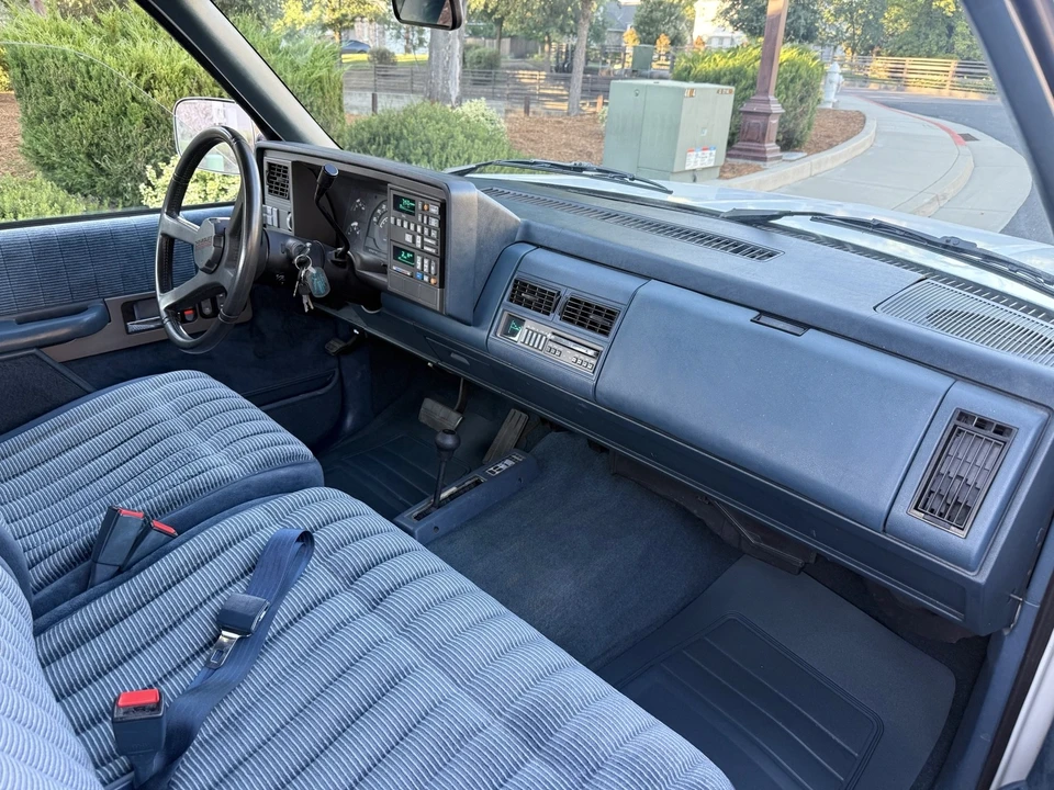 1991 Chevrolet C/K 4th Gen - Image 15 of 17