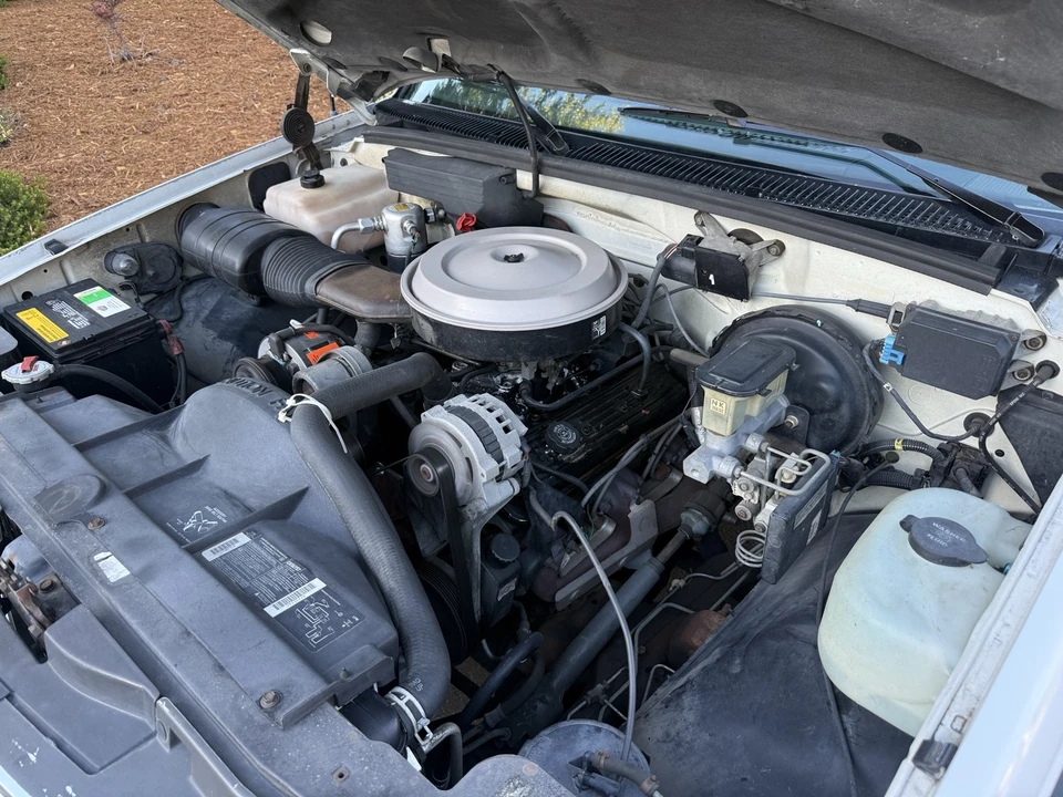1991 Chevrolet C/K 4th Gen - Image 16 of 17