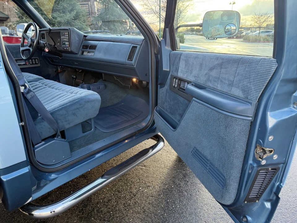 1991 Chevrolet C/K 4th Gen - Image 18 of 21