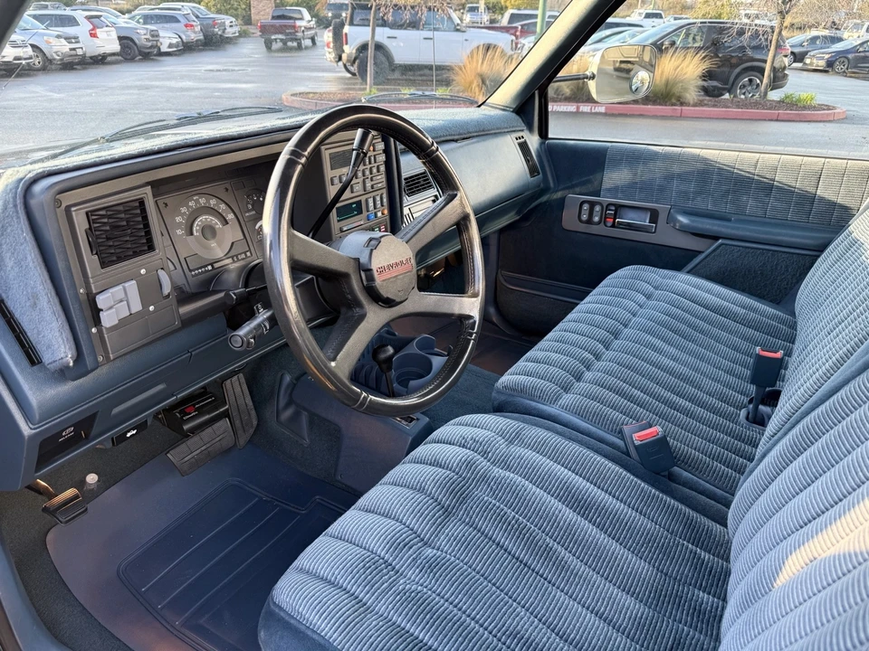 1991 Chevrolet C/K 4th Gen - Image 17 of 21