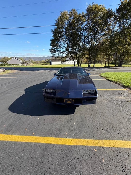 1991 Chevrolet Camaro 3rd Gen - Image 2 of 8