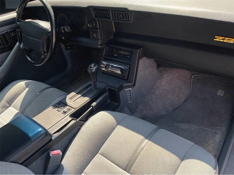 1991 Chevrolet Camaro 3rd Gen - Image 18 of 21