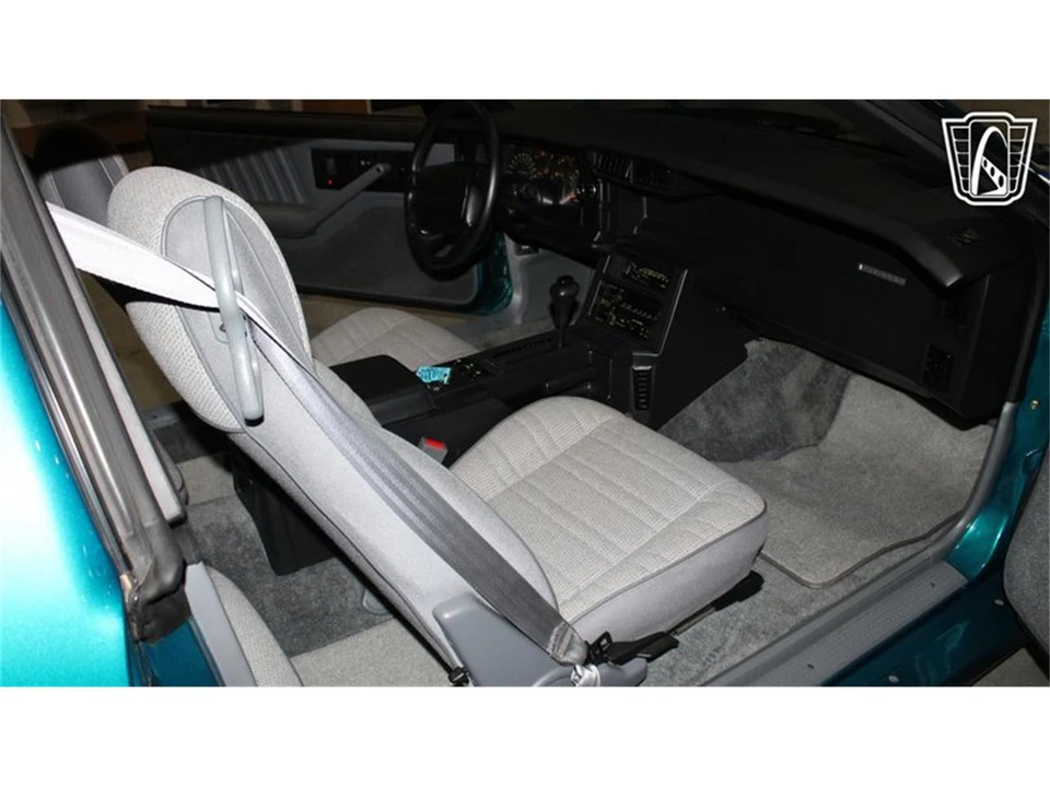 1991 Chevrolet Camaro 3rd Gen - Image 2 of 31