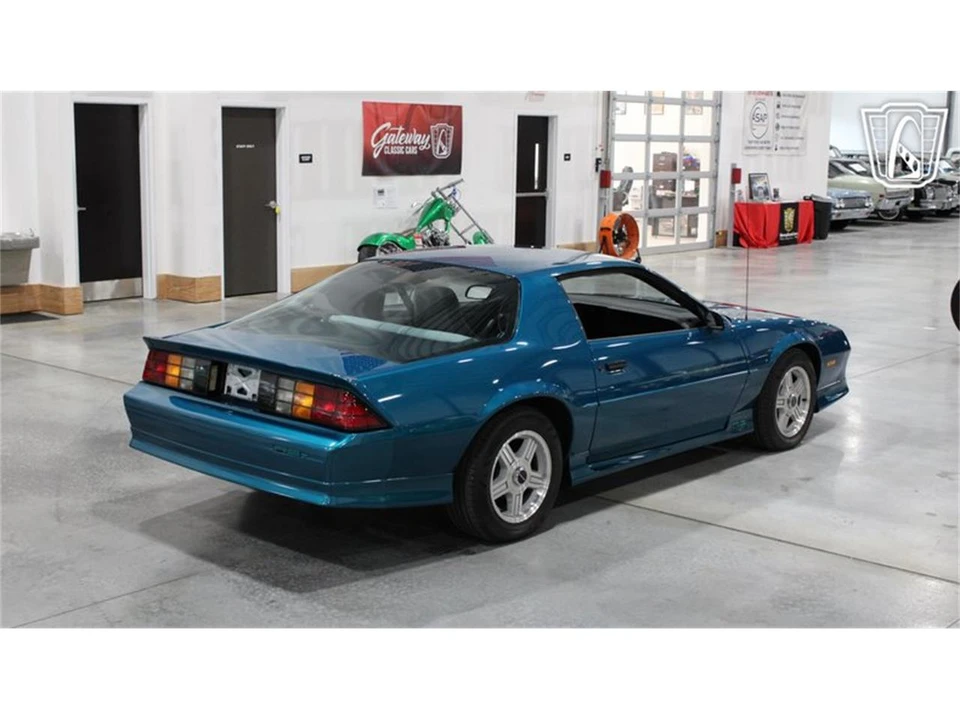 1991 Chevrolet Camaro 3rd Gen - Image 29 of 31