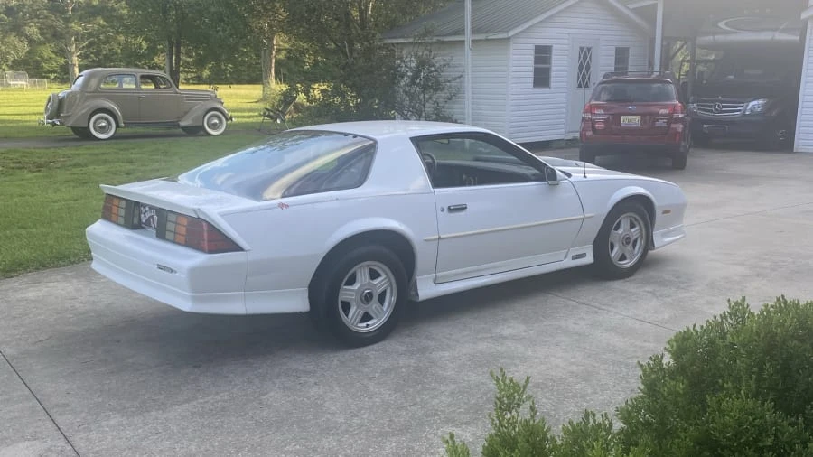 1991 Chevrolet Camaro 3rd Gen - Image 2 of 14