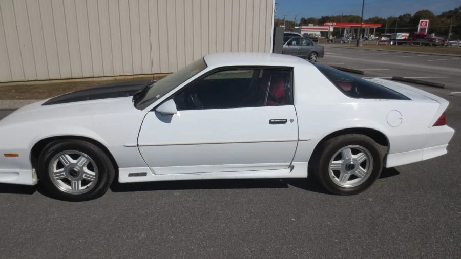 1991 Chevrolet Camaro 3rd Gen - Image 6 of 8