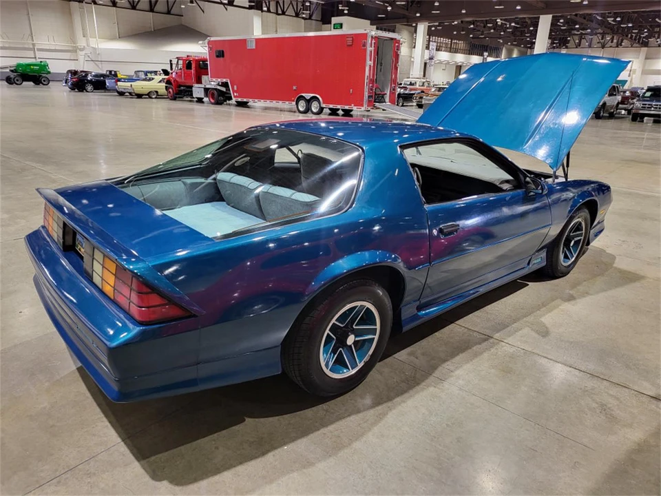1991 Chevrolet Camaro 3rd Gen - Image 4 of 13