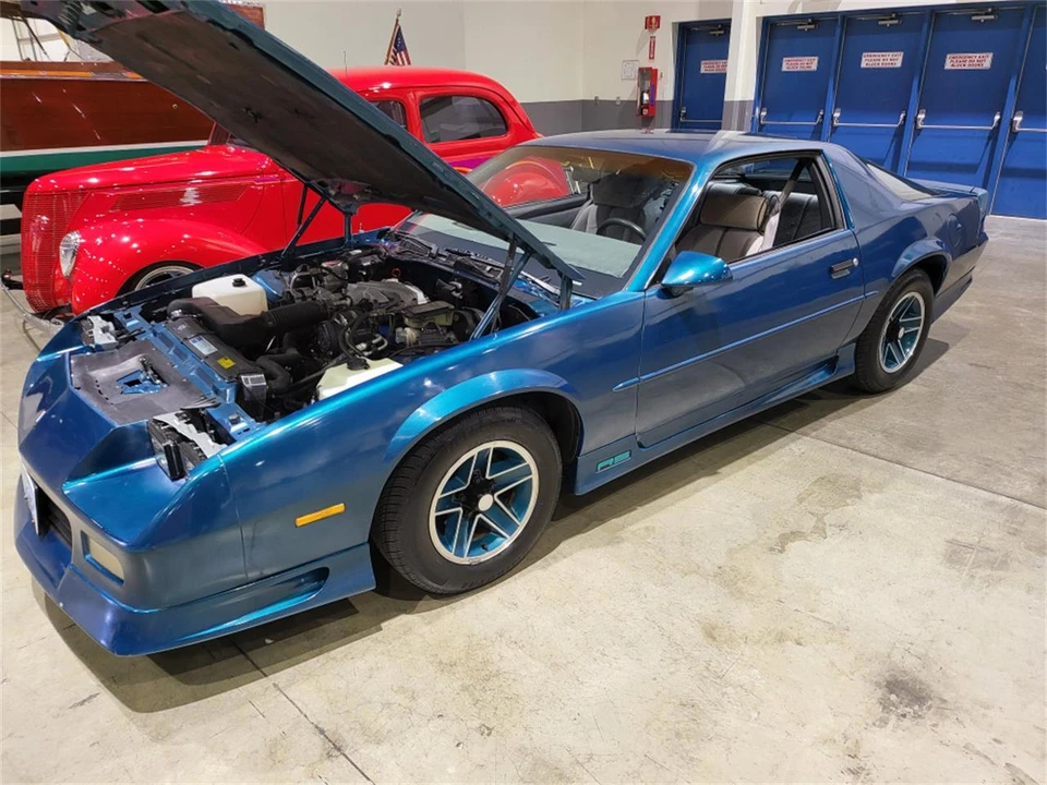 1991 Chevrolet Camaro 3rd Gen - Image 2 of 13