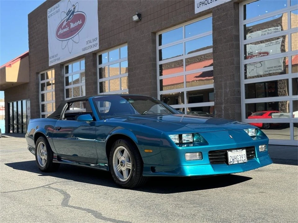 1991 Chevrolet Camaro 3rd Gen - Image 2 of 31
