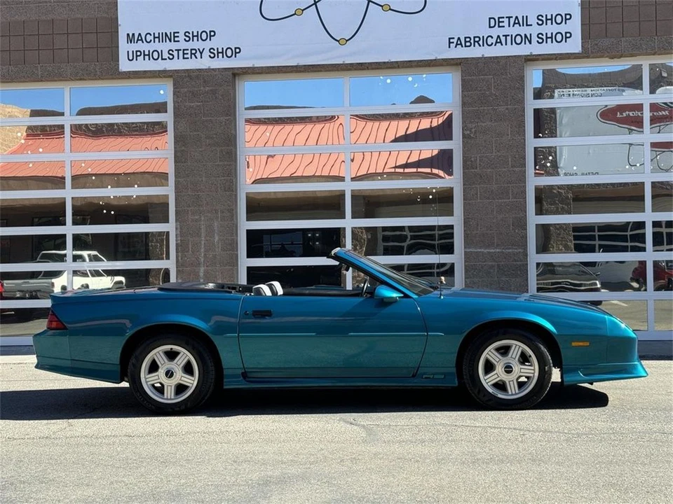 1991 Chevrolet Camaro 3rd Gen - Image 17 of 31