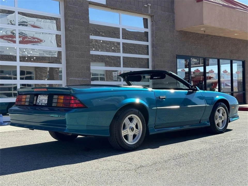 1991 Chevrolet Camaro 3rd Gen - Image 18 of 31