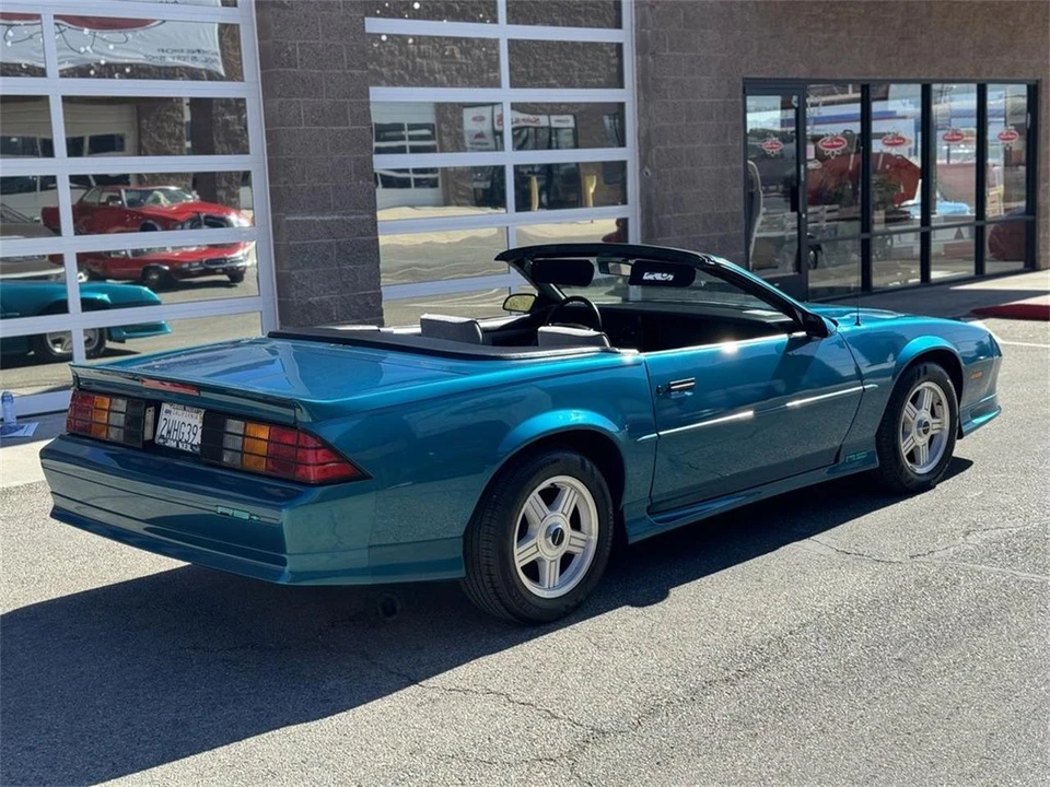 1991 Chevrolet Camaro 3rd Gen - Image 19 of 31