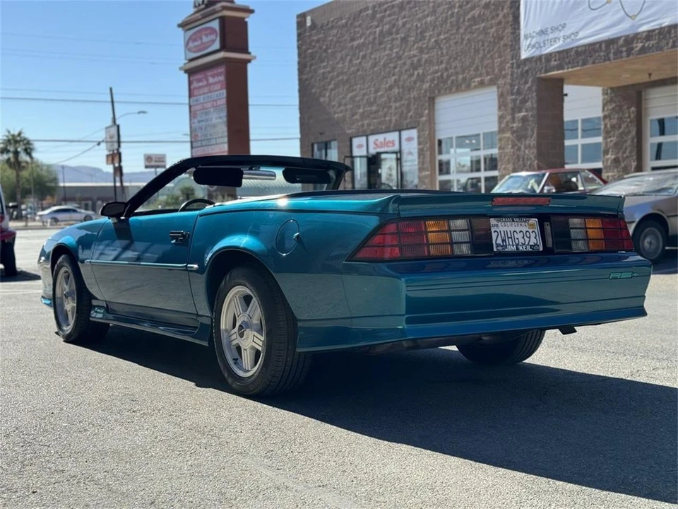 1991 Chevrolet Camaro 3rd Gen - Image 21 of 31