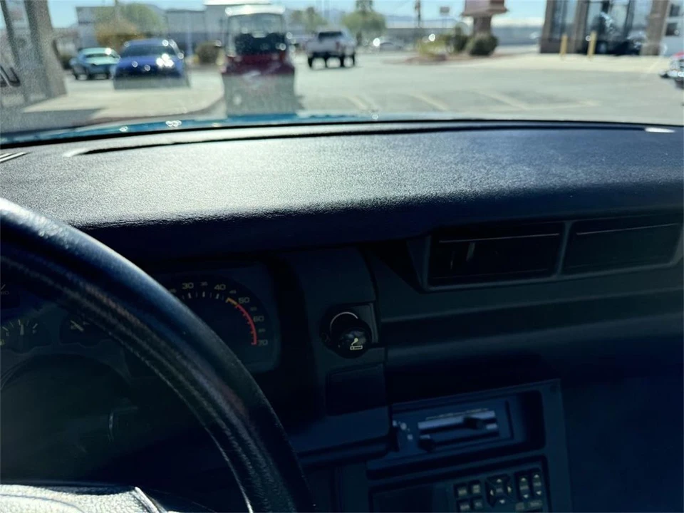 1991 Chevrolet Camaro 3rd Gen - Image 27 of 31