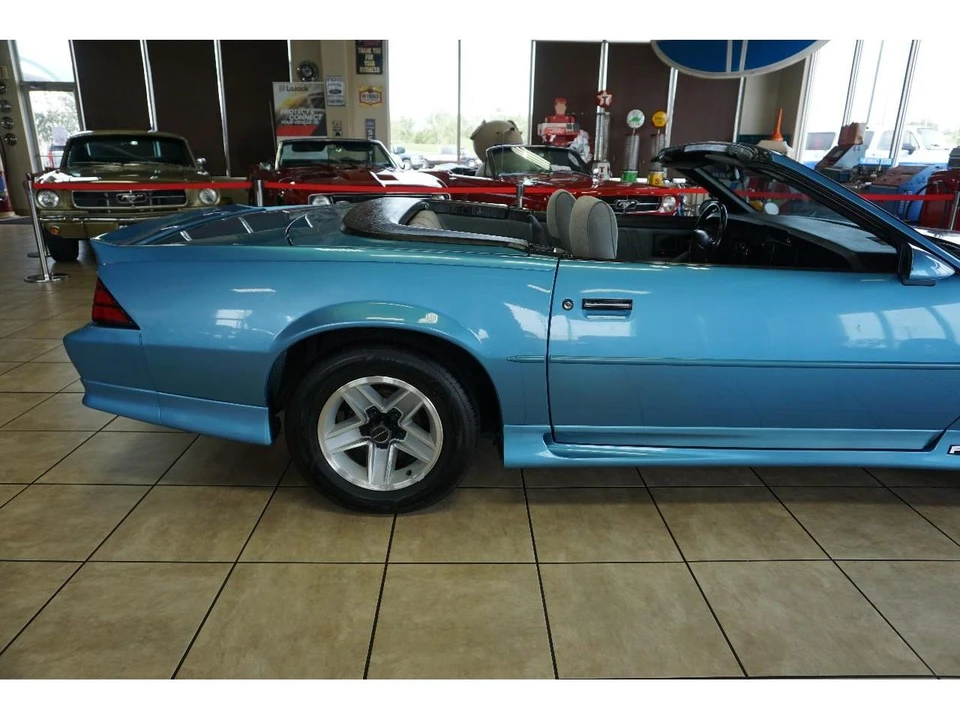 1991 Chevrolet Camaro 3rd Gen - Image 16 of 31