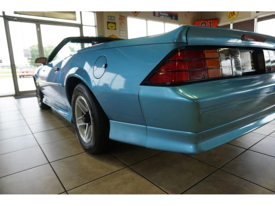 1991 Chevrolet Camaro 3rd Gen - Image 24 of 31