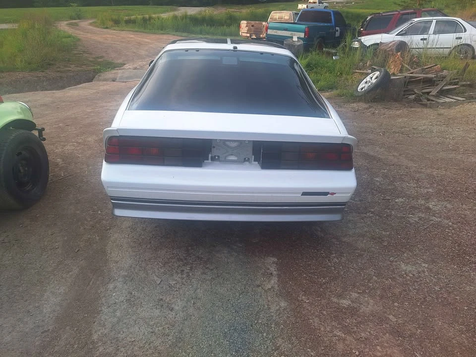 1991 Chevrolet Camaro 3rd Gen - Image 4 of 8