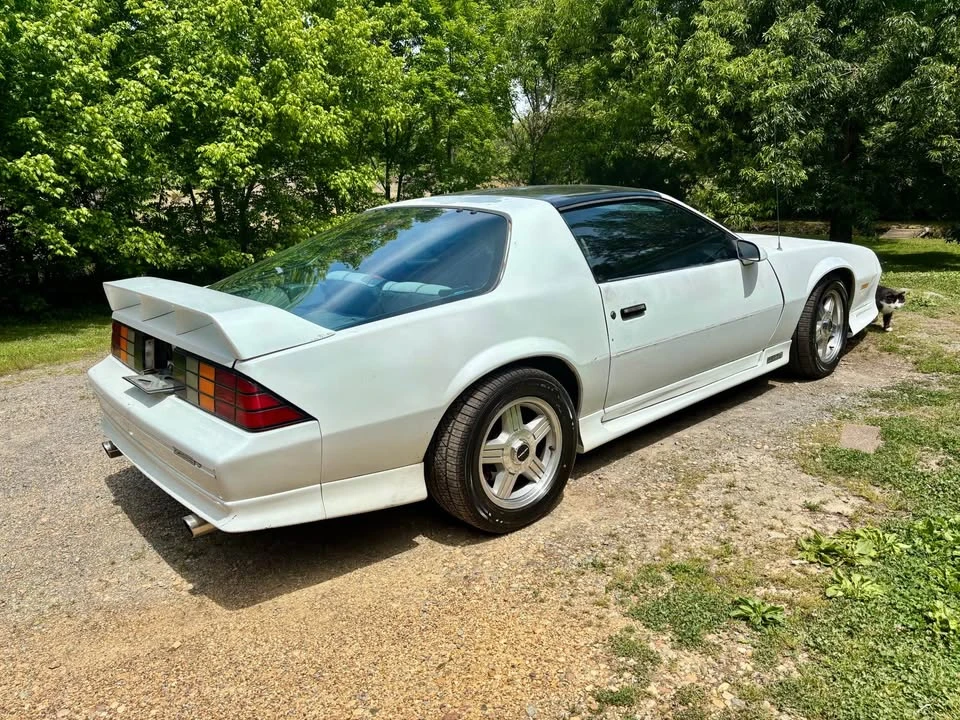 1991 Chevrolet Camaro 3rd Gen - Image 2 of 7