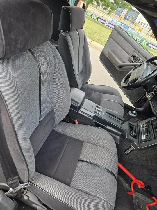 1991 Chevrolet Camaro 3rd Gen - Image 6 of 10