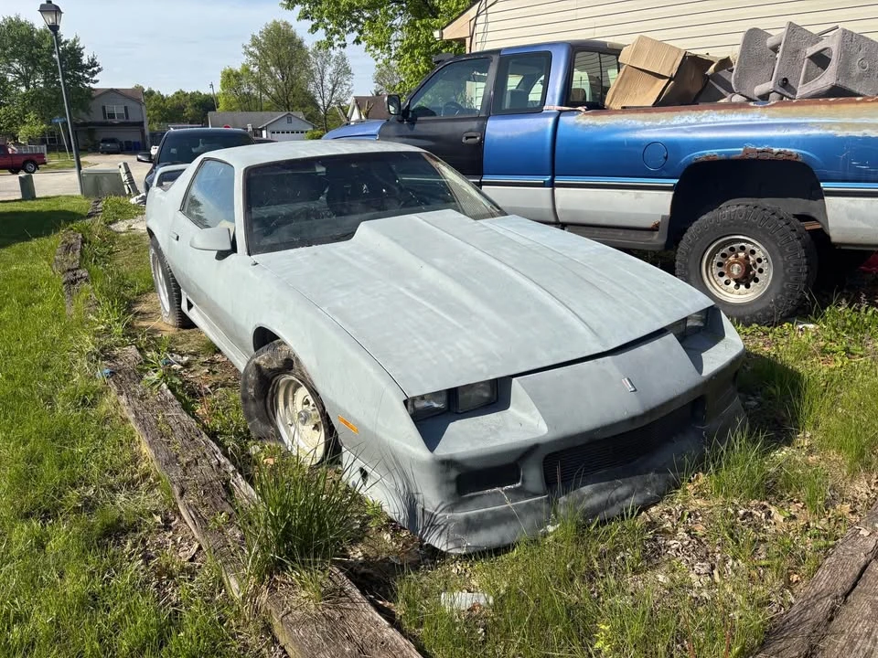 1991 Chevrolet Camaro 3rd Gen - Image 2 of 9