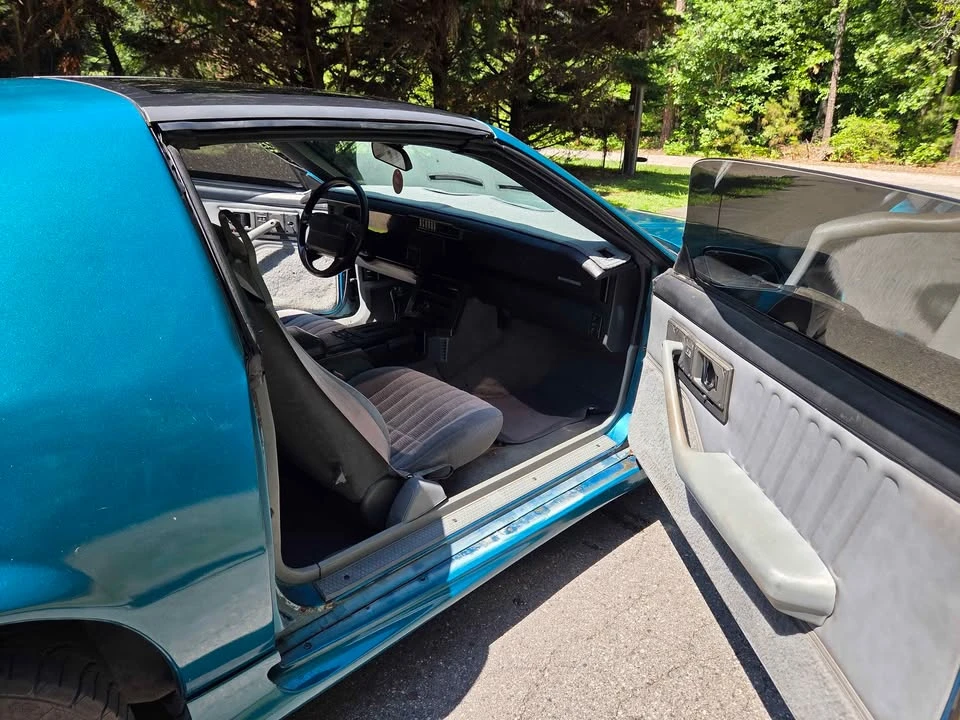 1991 Chevrolet Camaro 3rd Gen - Image 6 of 8