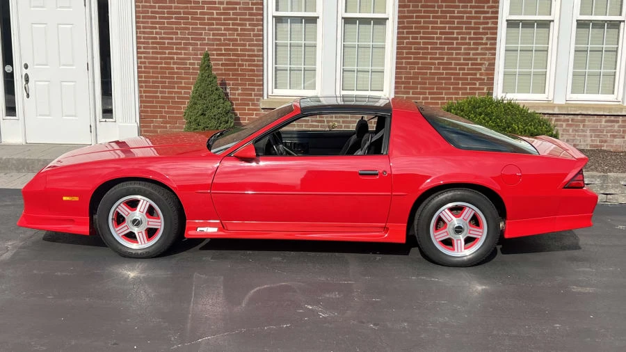 1991 Chevrolet Camaro 3rd Gen - Image 2 of 12