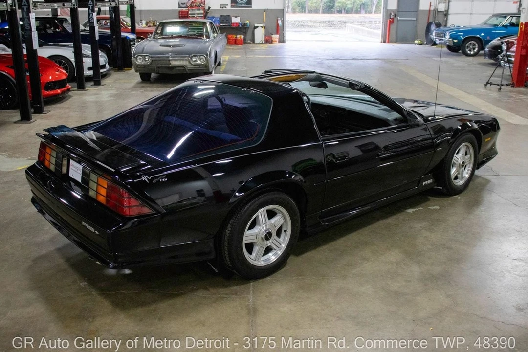 1991 Chevrolet Camaro 3rd Gen - Image 8 of 12
