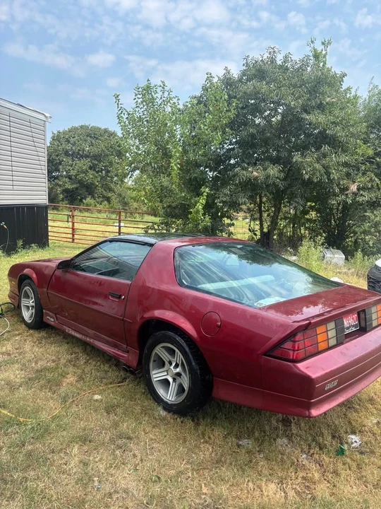 1991 Chevrolet Camaro 3rd Gen - Image 2 of 6