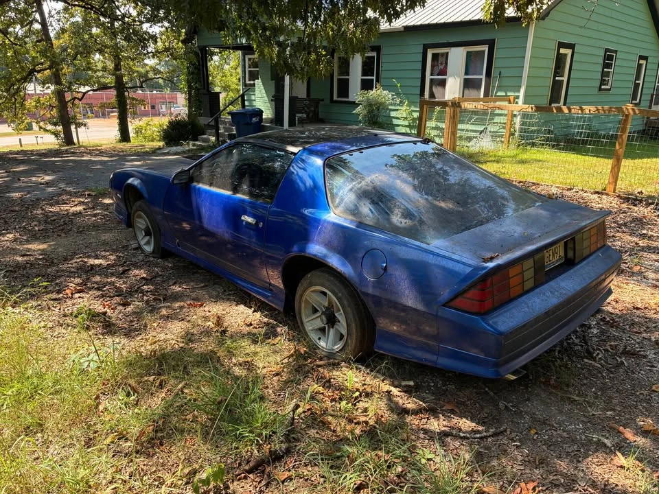 1991 Chevrolet Camaro 3rd Gen - Image 2 of 8