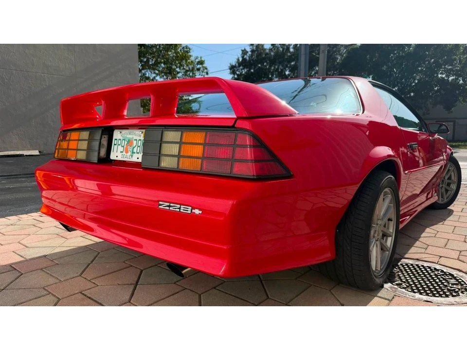 1991 Chevrolet Camaro IROC-Z & Z28 3rd Gen - Image 20 of 31