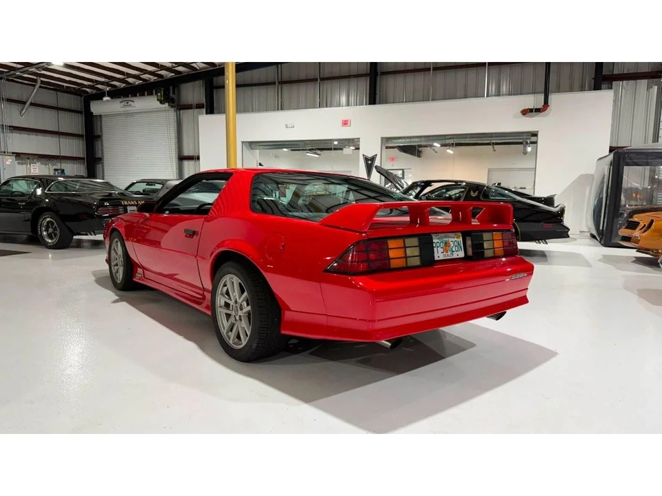 1991 Chevrolet Camaro IROC-Z & Z28 3rd Gen - Image 7 of 31