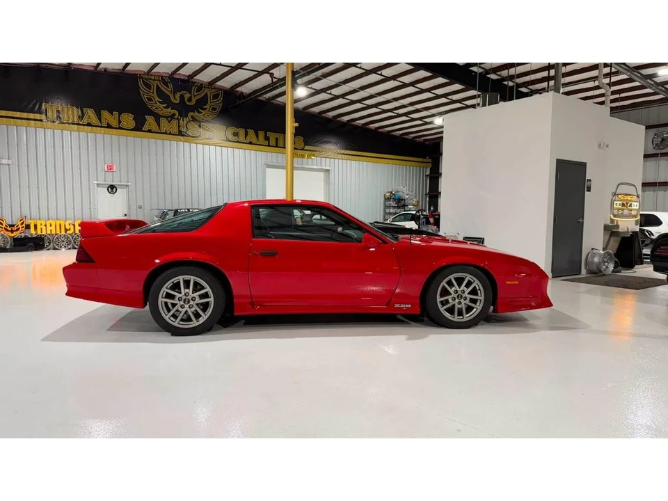 1991 Chevrolet Camaro IROC-Z & Z28 3rd Gen - Image 14 of 31