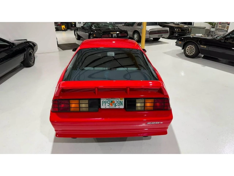 1991 Chevrolet Camaro IROC-Z & Z28 3rd Gen - Image 10 of 31
