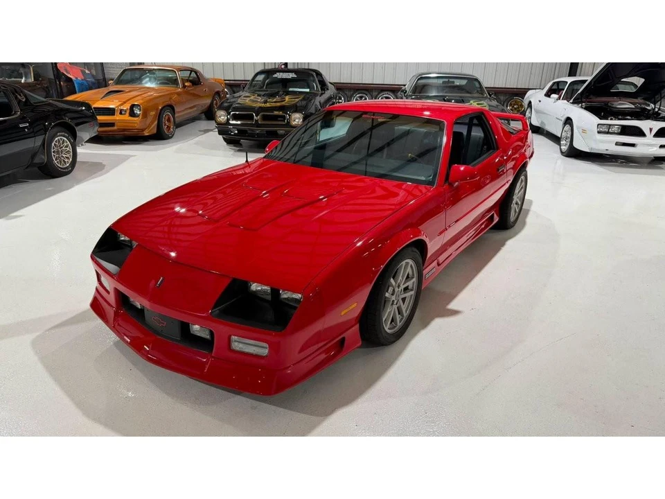 1991 Chevrolet Camaro IROC-Z & Z28 3rd Gen - Image 4 of 31