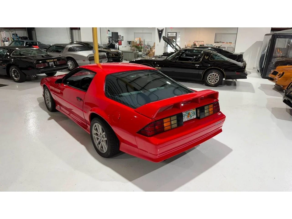 1991 Chevrolet Camaro IROC-Z & Z28 3rd Gen - Image 9 of 31