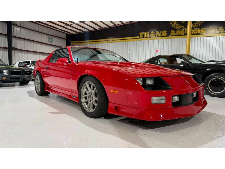 1991 Chevrolet Camaro IROC-Z & Z28 3rd Gen - Image 2 of 31