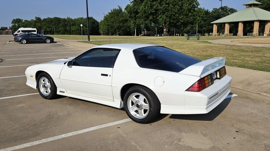 1991 Chevrolet Camaro IROC-Z & Z28 3rd Gen - Image 3 of 20