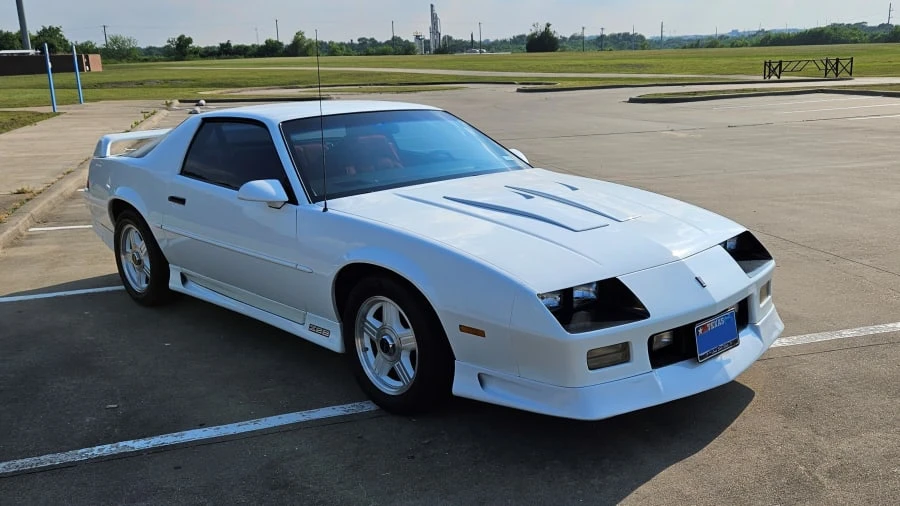 1991 Chevrolet Camaro IROC-Z & Z28 3rd Gen - Image 4 of 20