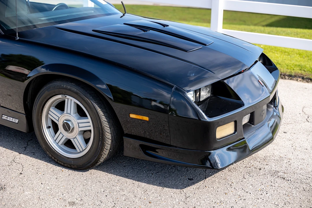 1991 Chevrolet Camaro IROC-Z & Z28 3rd Gen - Image 8 of 31