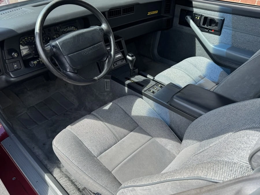 1991 Chevrolet Camaro IROC-Z & Z28 3rd Gen - Image 5 of 12