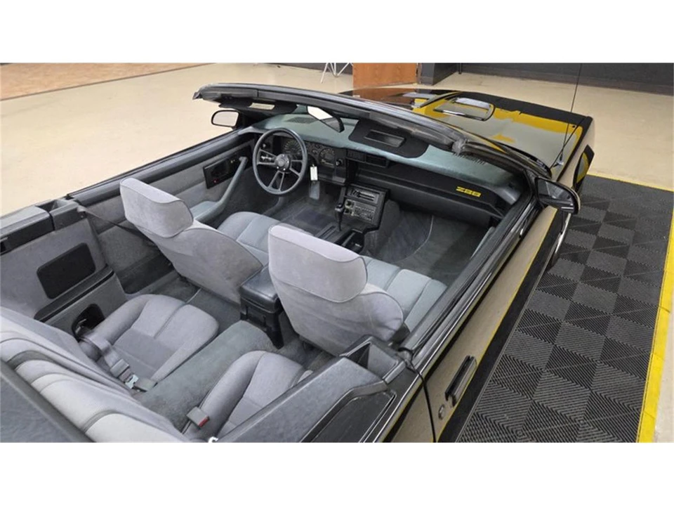 1991 Chevrolet Camaro IROC-Z & Z28 3rd Gen - Image 16 of 31