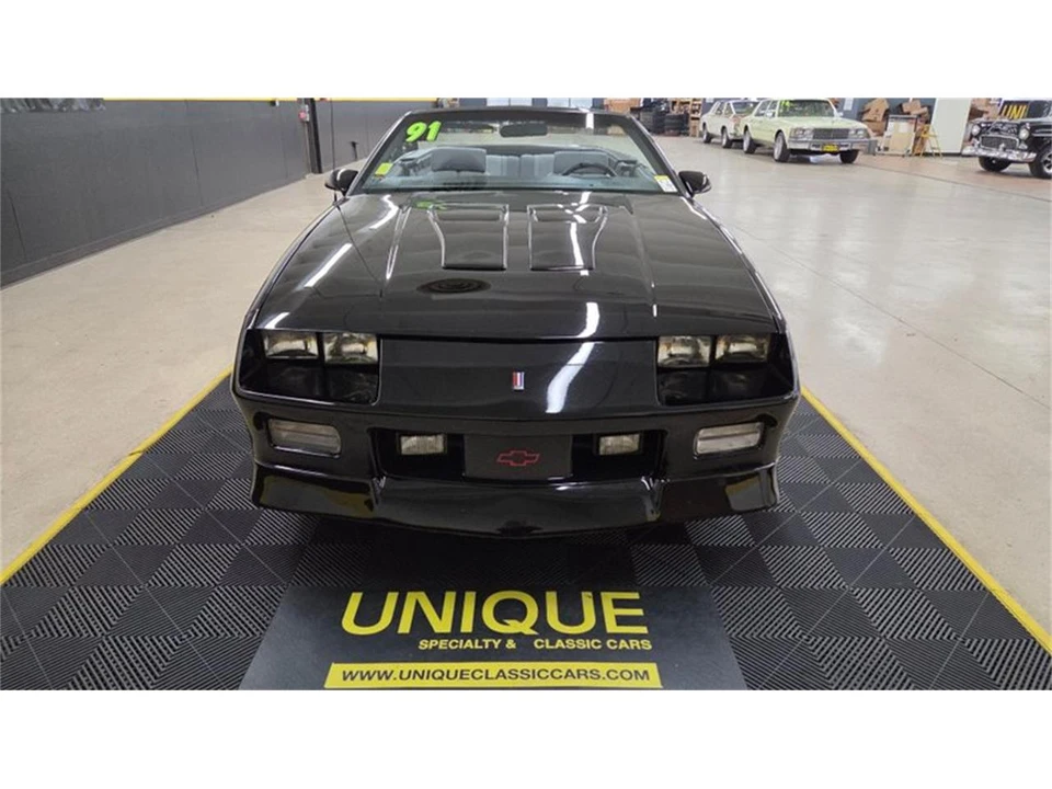 1991 Chevrolet Camaro IROC-Z & Z28 3rd Gen - Image 2 of 31